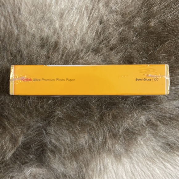 NEW Sealed Kodak Ultra Premium Photo Paper, 4 x 6 Inches, Semi Gloss, 100 Sheets - Picture 4 of 6